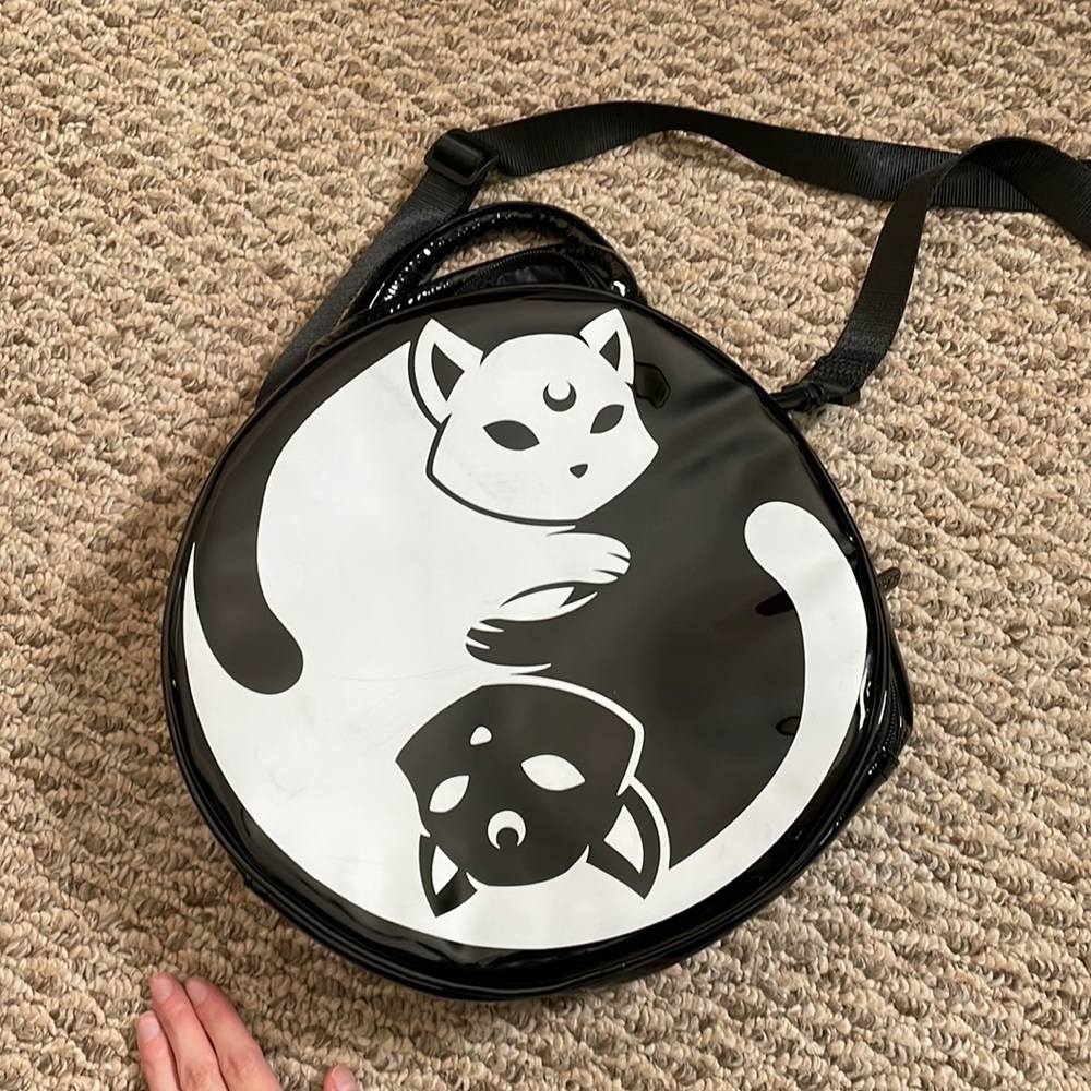 Killstar co ying yang cat purse